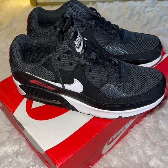 Nike Other - Nike Air Max 90 GS